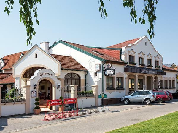 Gasthof Weinzettl Hotel Apetlon Buitenkant foto